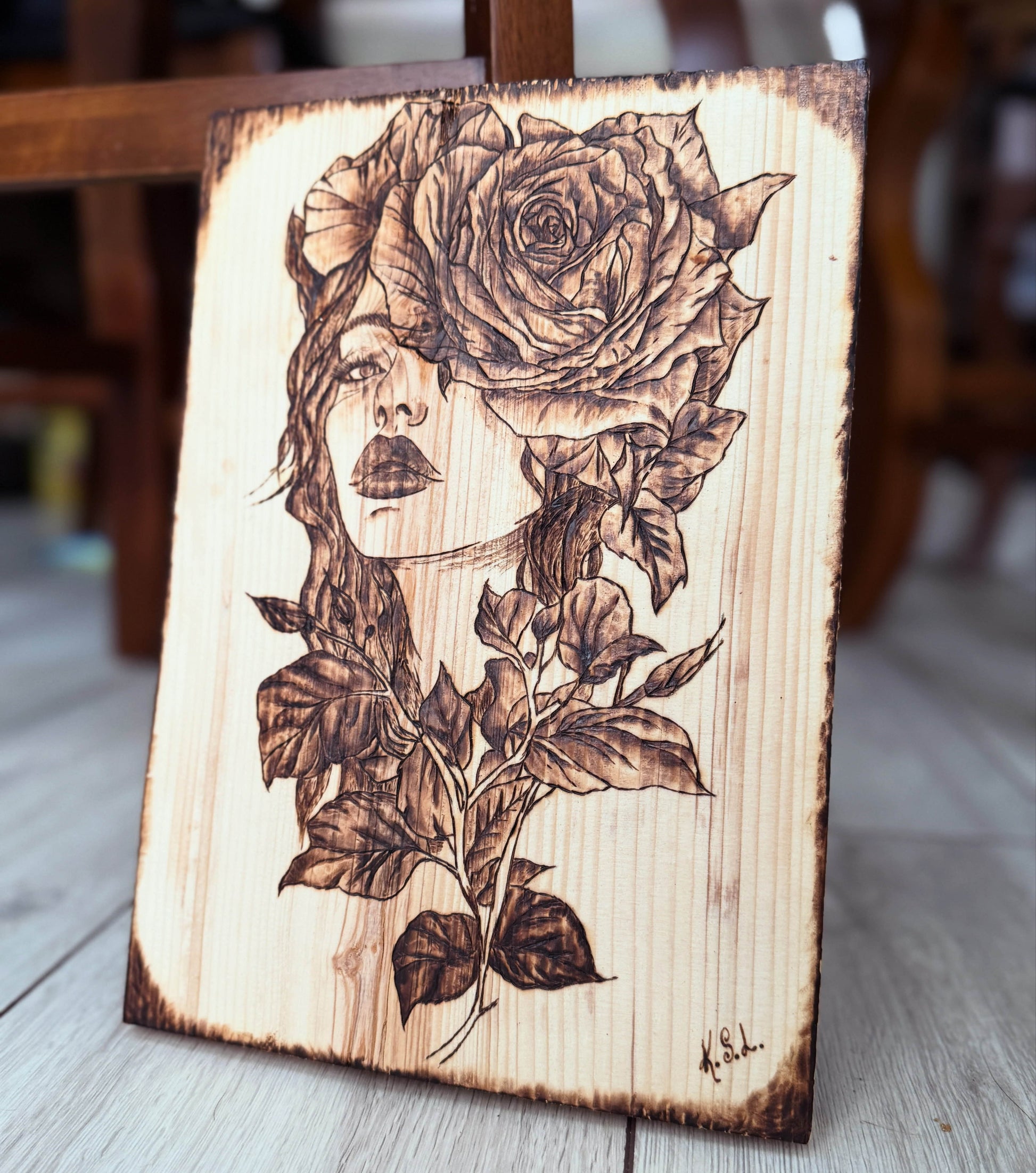 Lady / Rose